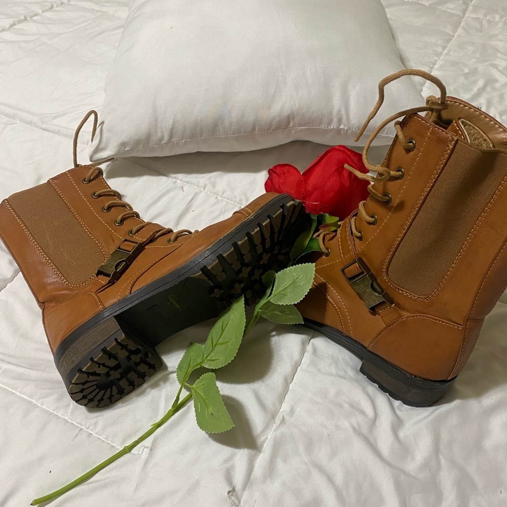 Baxboo Boot In Caramel Color Size 71/2 Runs A Lit… - image 7